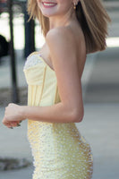 Load image into Gallery viewer, Sparkly Yellow Corset Tight Strapless Short Cocktail Dress with Pearls