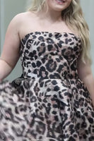 Load image into Gallery viewer, Brown Leopard Strapless Printed A Line Short Cocktail Dress with Bow