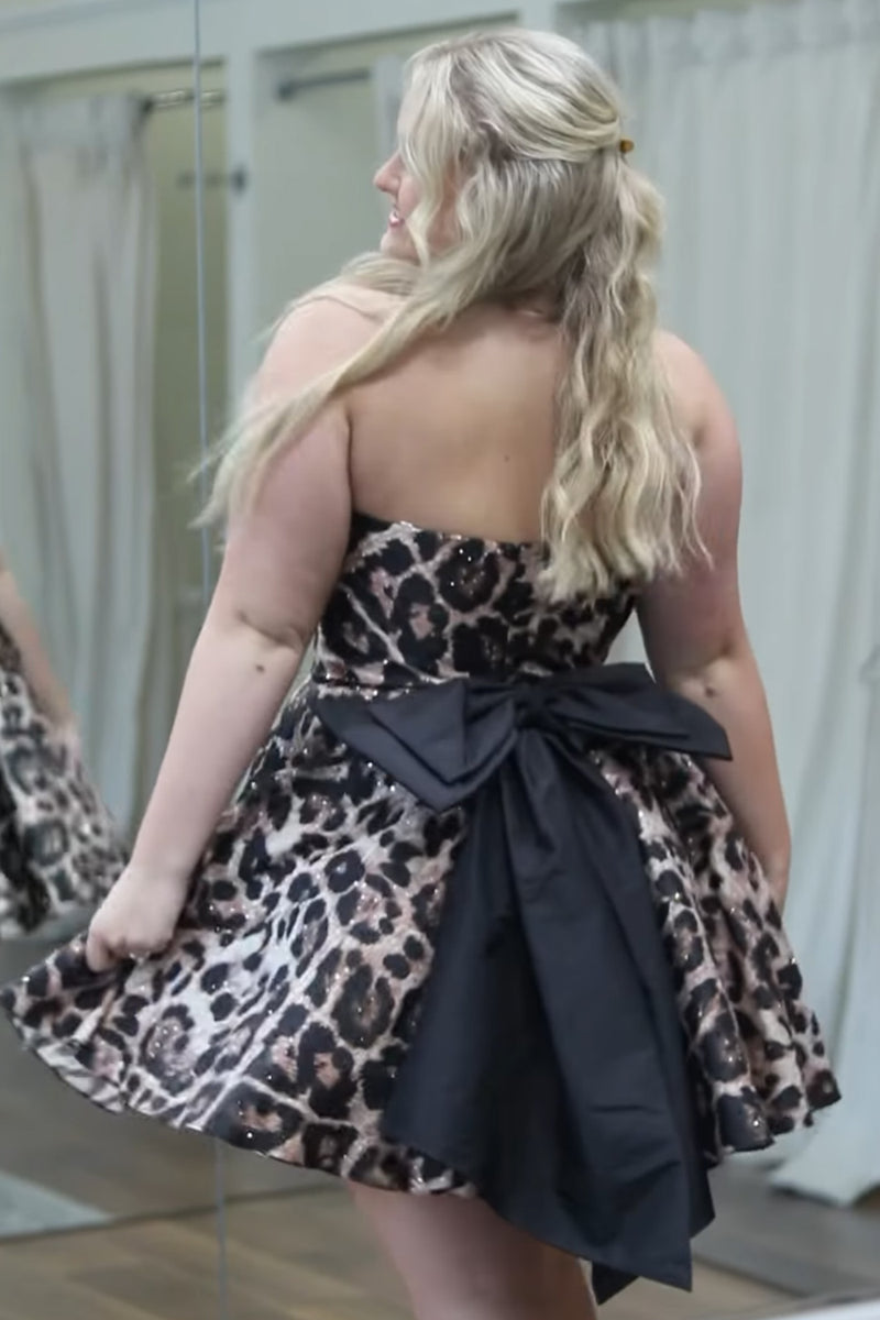 Load image into Gallery viewer, Brown Leopard Strapless Printed A Line Short Cocktail Dress with Bow