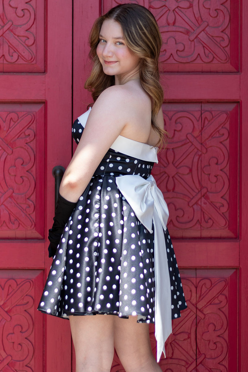 Load image into Gallery viewer, Black and White Polka Dots A Line Strapless Short Cocktail Dress with Bow