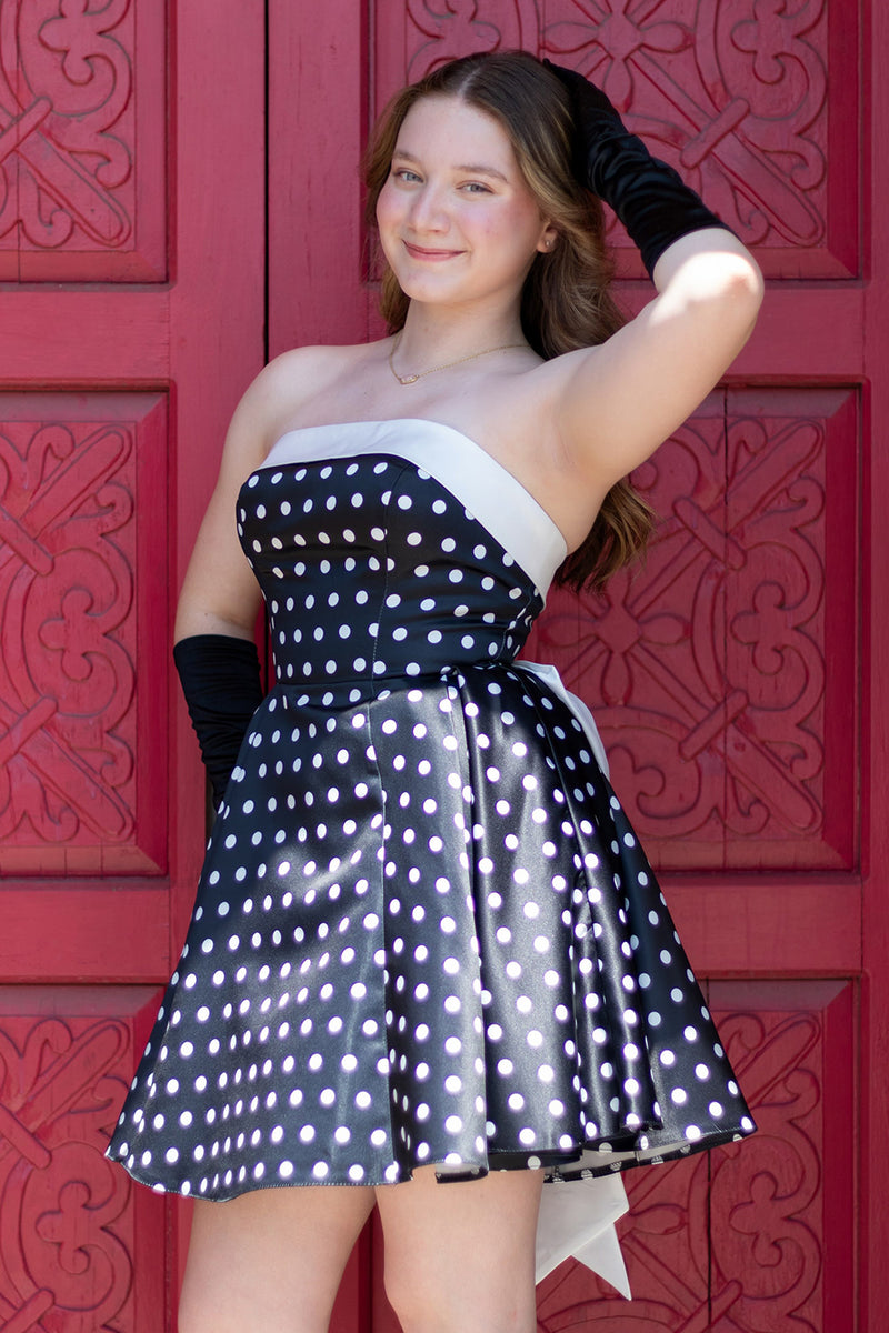 Load image into Gallery viewer, Black and White Polka Dots A Line Strapless Short Cocktail Dress with Bow