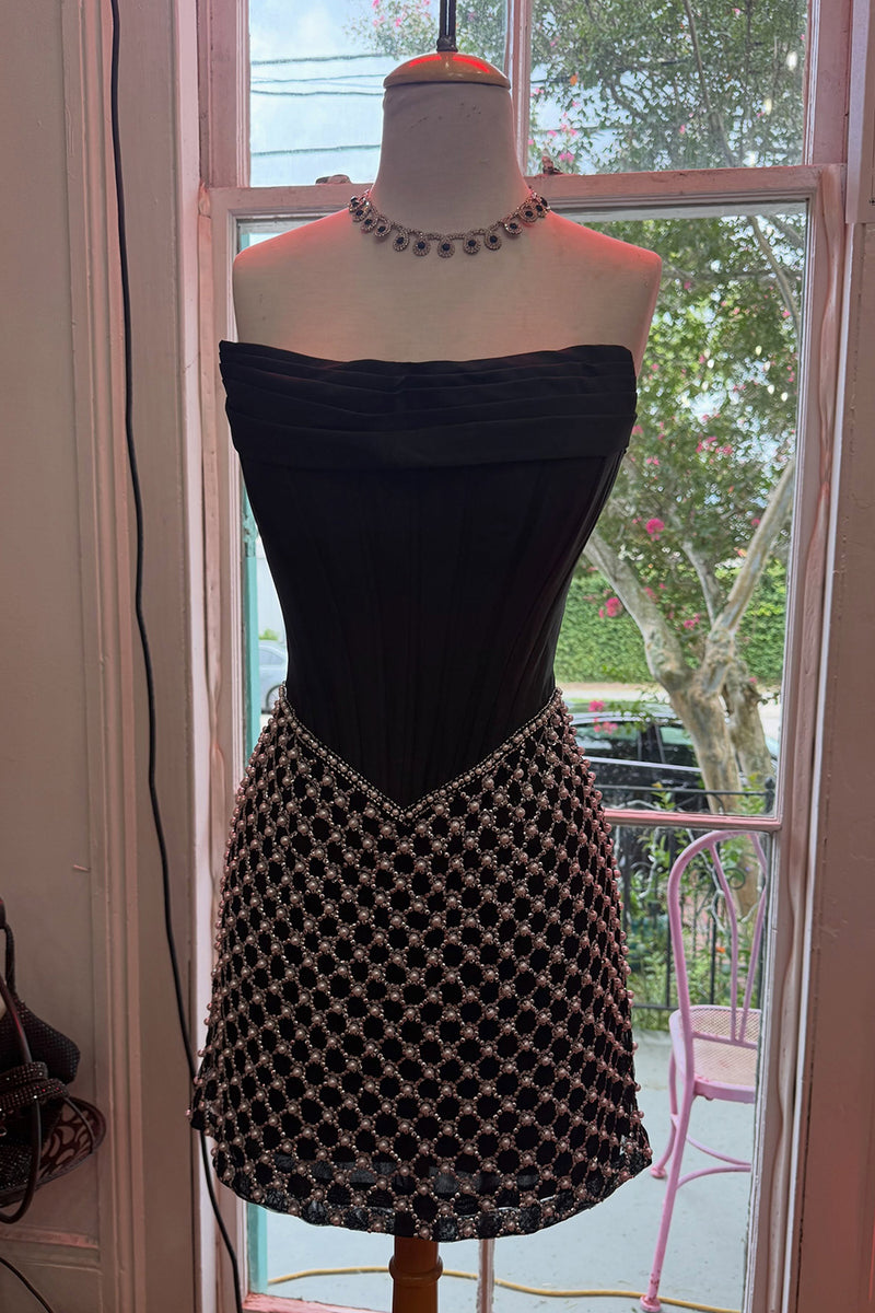 Load image into Gallery viewer, Black Corset Strapless Short Tight Cocktail Dress with Pearls