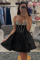 Load image into Gallery viewer, Sparkly Black Sweetheart Corset A Line Short Cocktail  Dress with Rhinestones