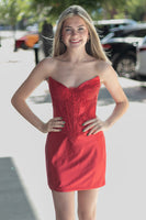 Load image into Gallery viewer, Red Corset Strapless Appliqued Tight Short Cocktail Dress