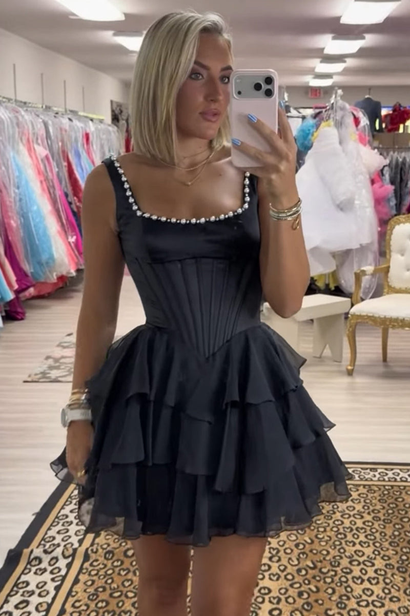Load image into Gallery viewer, Black Ruffled A Line Square Neck Corset Short Cocktail Dress with Pearls