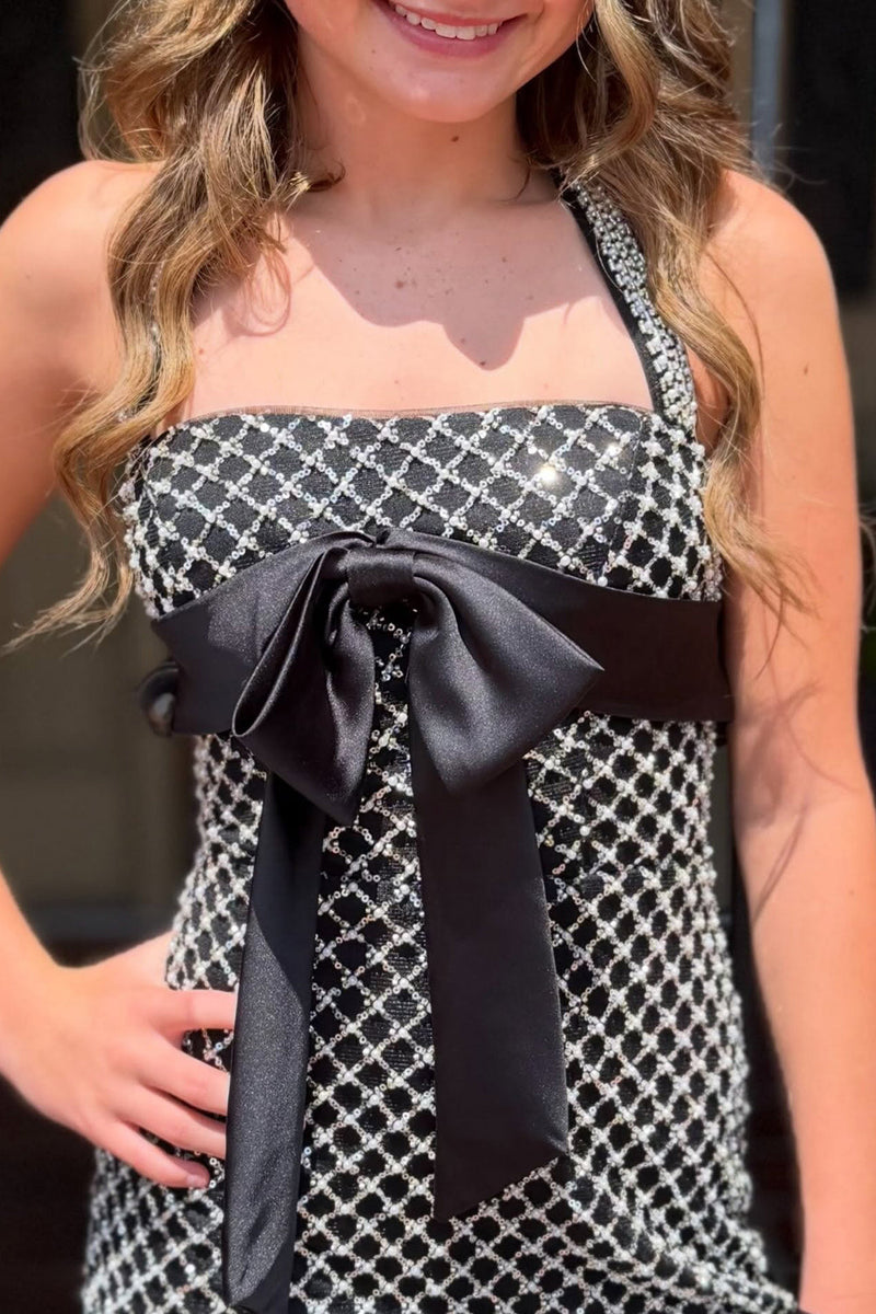 Load image into Gallery viewer, Black Tight Halter Neck Sparkly Short Cocktail Dress with Bow