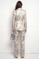 Load image into Gallery viewer, Grey Blue Flower Peak Lapel 2 Piece Business Suits with Pockets
