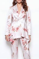 Load image into Gallery viewer, 2 Piece White Red Flower Peak Lapel Business Suits with Ruffles