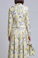 Load image into Gallery viewer, Ivory Yellow Flower Single Breasted Peak Lapel Prom Suits with Pockets