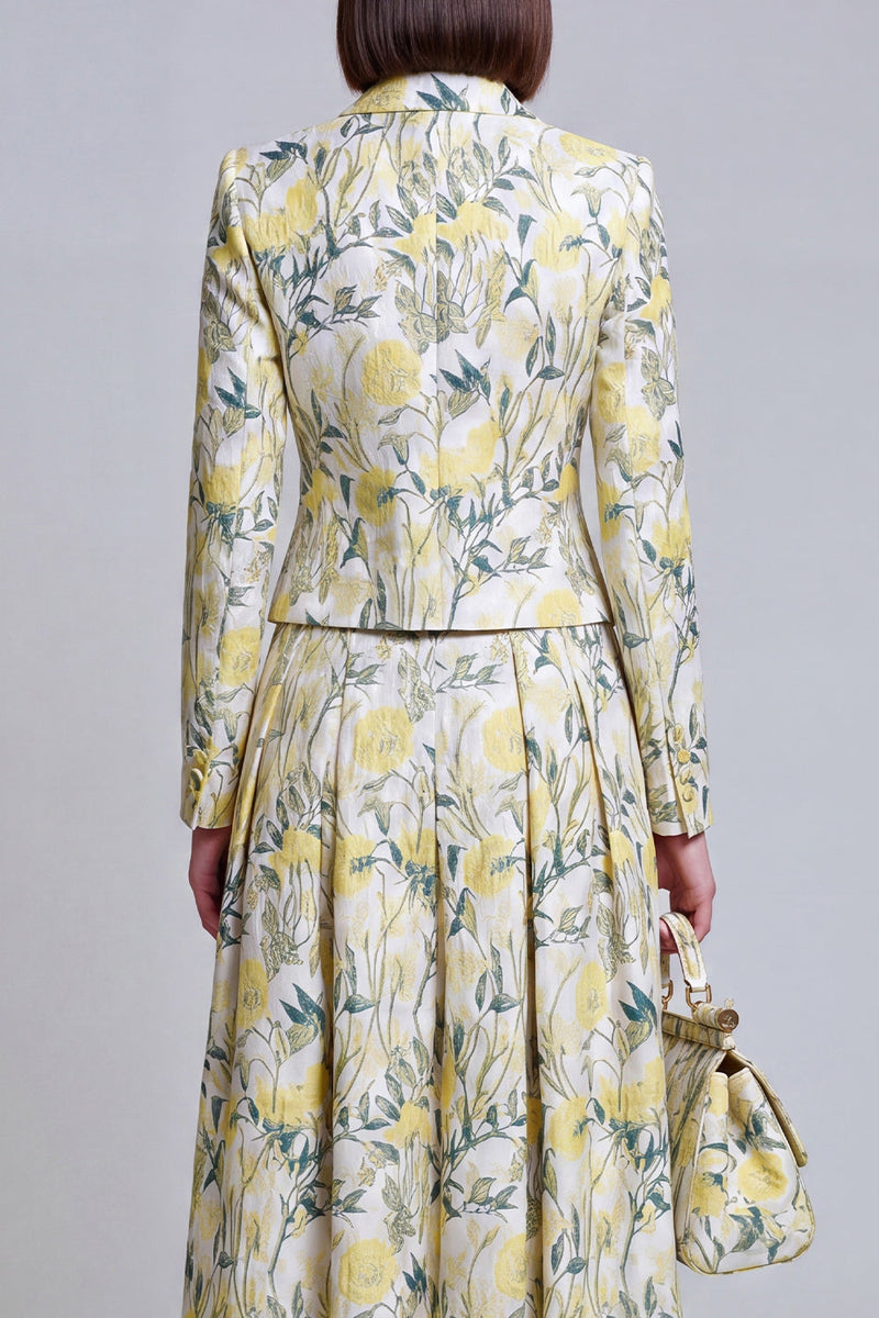 Load image into Gallery viewer, Ivory Yellow Flower Single Breasted Peak Lapel Prom Suits with Pockets