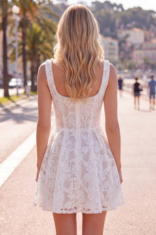Floral White Lace Beaded Scoop Neck A-Line Short Cocktail Dress