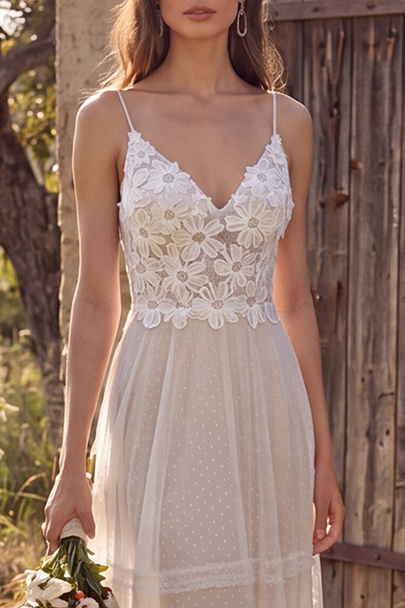 Load image into Gallery viewer, Floral Ivory Tulle Sweep Train A-Line Beach Wedding Dress with Lace