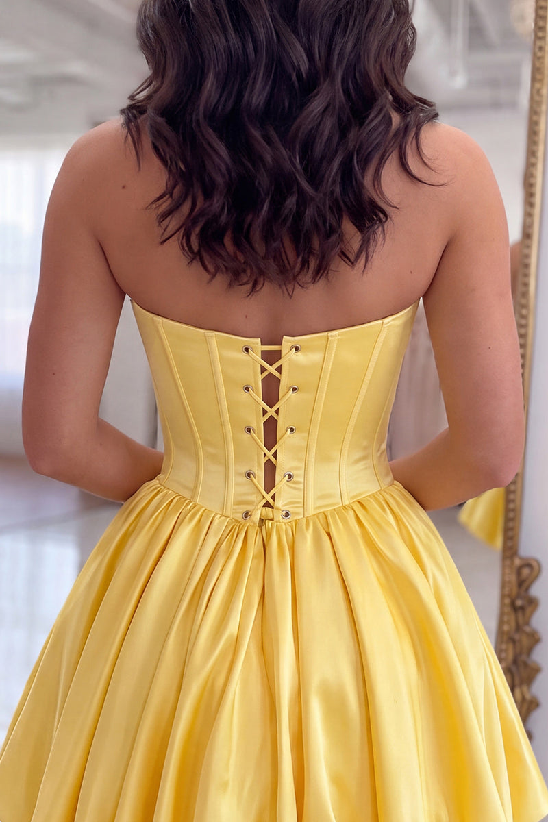 Load image into Gallery viewer, Black Corset Appliqued Sweetheart Short Cocktail Dress