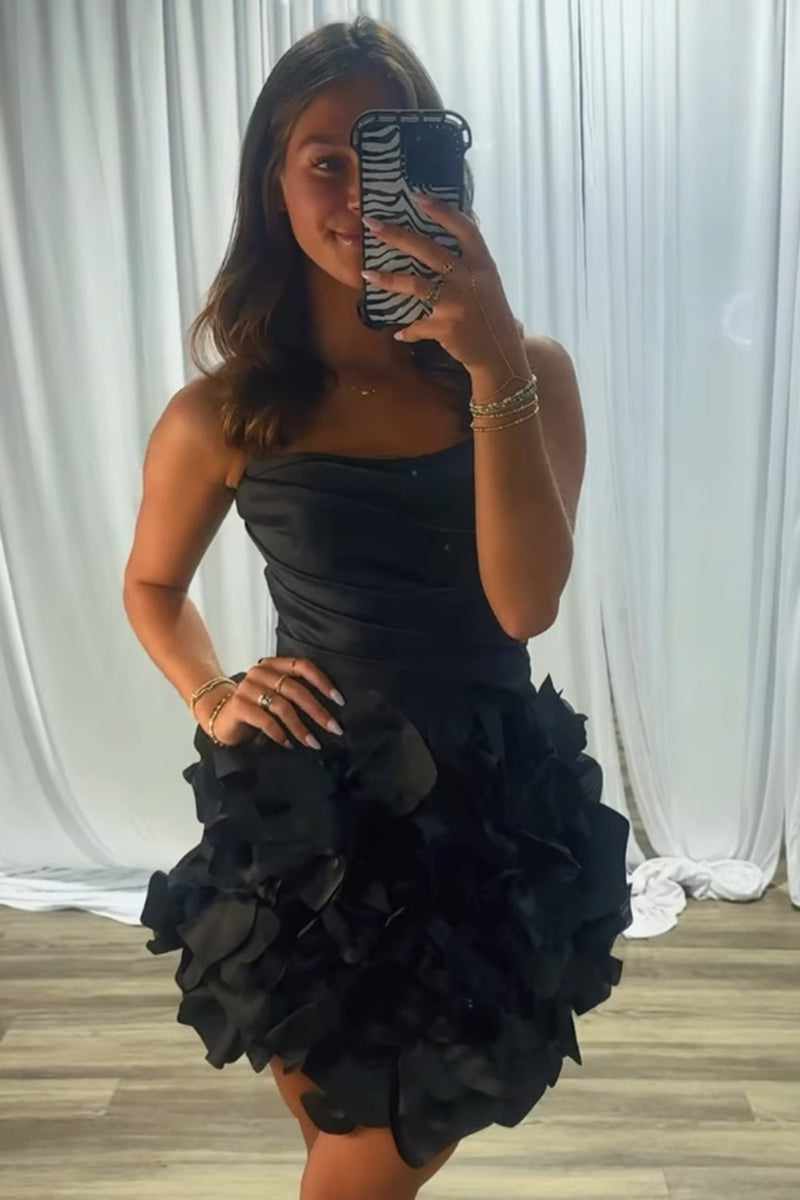 Load image into Gallery viewer, Black Ruched A Line Strapless Mini Cocktail Dress with 3D Flowers