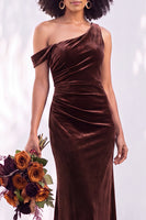 Load image into Gallery viewer, Coffee Mermaid Velvet Ruched One Shoulder Long Wedding Guest Dress