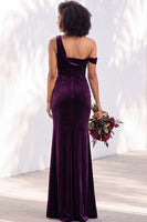 Load image into Gallery viewer, Coffee Mermaid Velvet Ruched One Shoulder Long Wedding Guest Dress