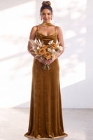 Load image into Gallery viewer, Dark Green Velvet Mermaid Spaghetti Straps Long Wedding Guest Dress