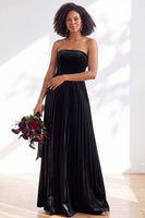 Load image into Gallery viewer, Dark Purple Strapless Pleated A Line Velvet Long Wedding Guest Dress