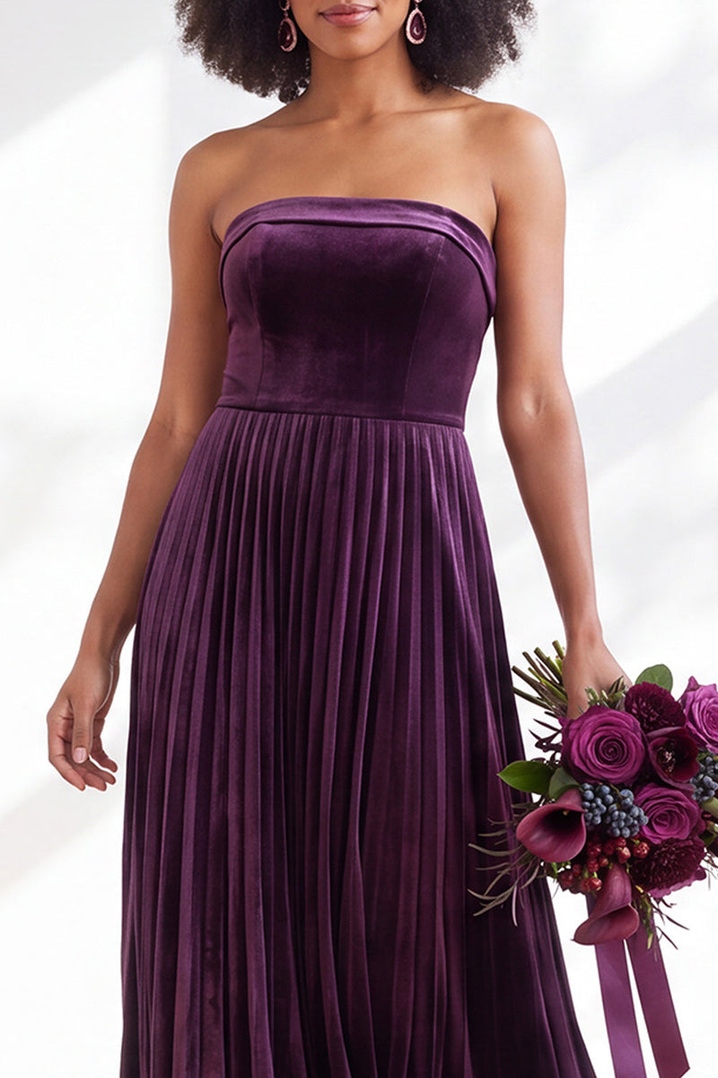 Load image into Gallery viewer, Dark Purple Strapless Pleated A Line Velvet Long Wedding Guest Dress