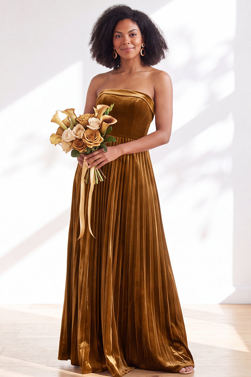 Load image into Gallery viewer, Dark Purple Strapless Pleated A Line Velvet Long Wedding Guest Dress