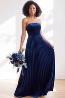 Load image into Gallery viewer, Dark Purple Strapless Pleated A Line Velvet Long Wedding Guest Dress