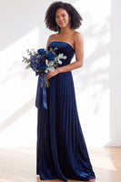 Load image into Gallery viewer, Dark Purple Strapless Pleated A Line Velvet Long Wedding Guest Dress