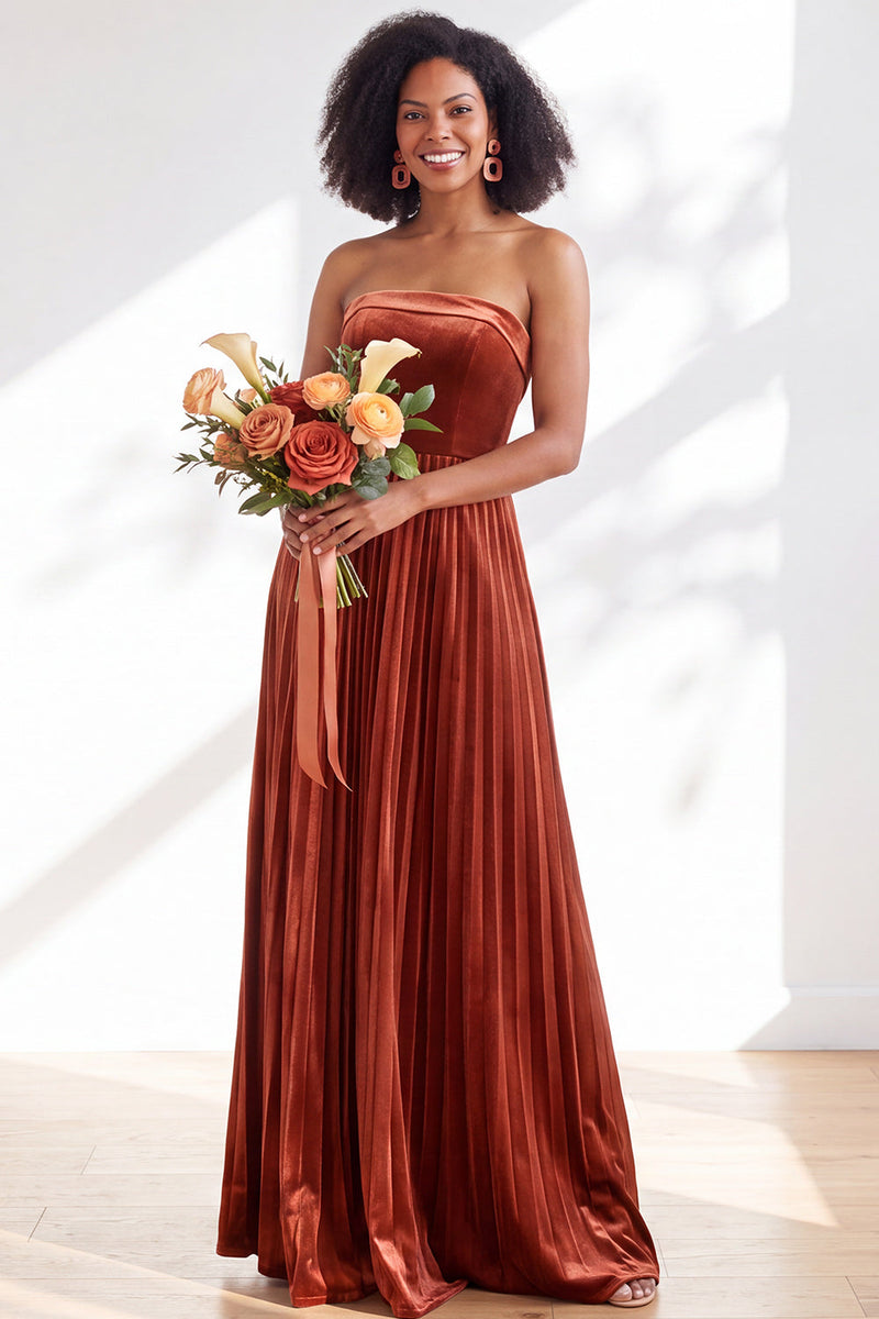 Load image into Gallery viewer, Dark Purple Strapless Pleated A Line Velvet Long Wedding Guest Dress