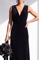 Load image into Gallery viewer, Dark Green Sheath Velvet V-Neck Ruched Long Wedding Guest Dress