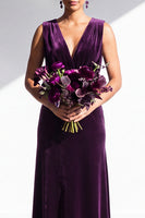 Load image into Gallery viewer, Dark Green Sheath Velvet V-Neck Ruched Long Wedding Guest Dress