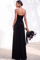 Load image into Gallery viewer, Burgundy Sweetheart Sheath Velvet Ruched Long Wedding Guest Dress with Slit