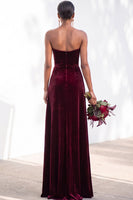 Load image into Gallery viewer, Burgundy Sweetheart Sheath Velvet Ruched Long Wedding Guest Dress with Slit