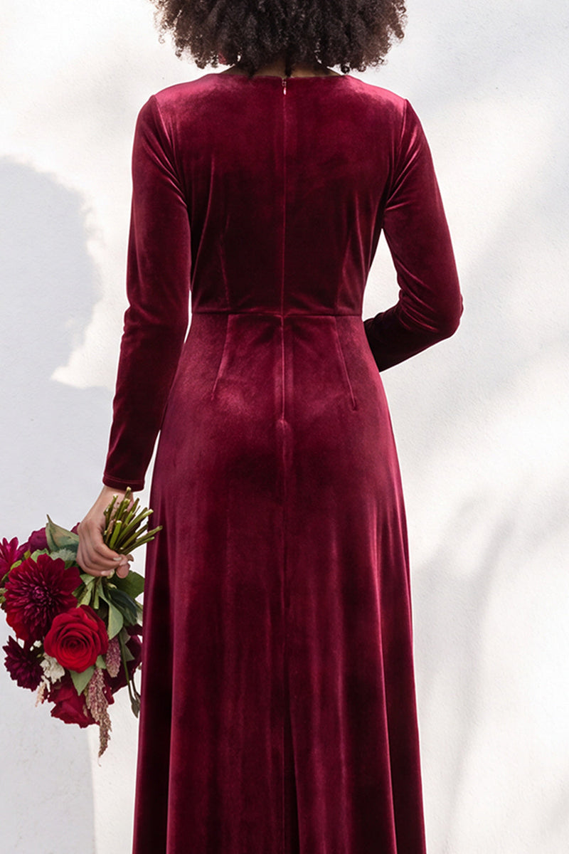 Load image into Gallery viewer, Dark Purple Velvet Ruched Sheath Long Wedding Guest Dress with Sleeves