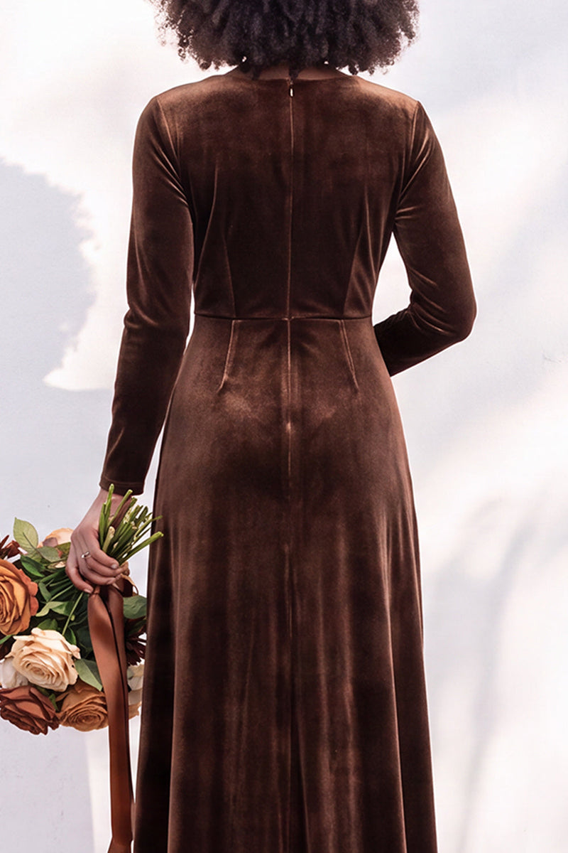 Load image into Gallery viewer, Dark Purple Velvet Ruched Sheath Long Wedding Guest Dress with Sleeves