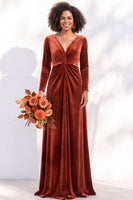 Load image into Gallery viewer, Dark Purple Velvet Ruched Sheath Long Wedding Guest Dress with Sleeves