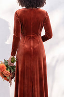 Load image into Gallery viewer, Dark Purple Velvet Ruched Sheath Long Wedding Guest Dress with Sleeves