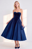 Load image into Gallery viewer, Dark Green Velvet Sweetheart A Line Midi Formal Dress