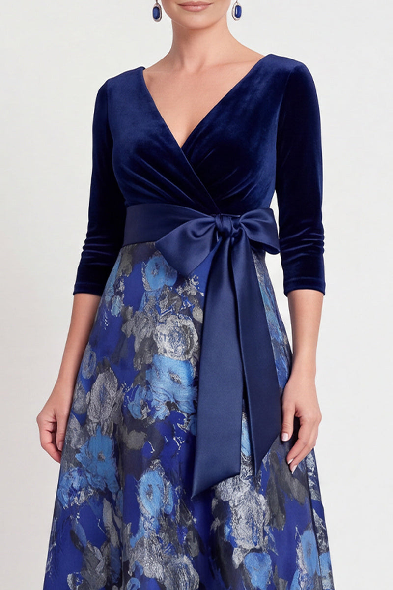 Load image into Gallery viewer, Red Flower A Line Velvet Long Mother of the Bride Dress with Sleeves