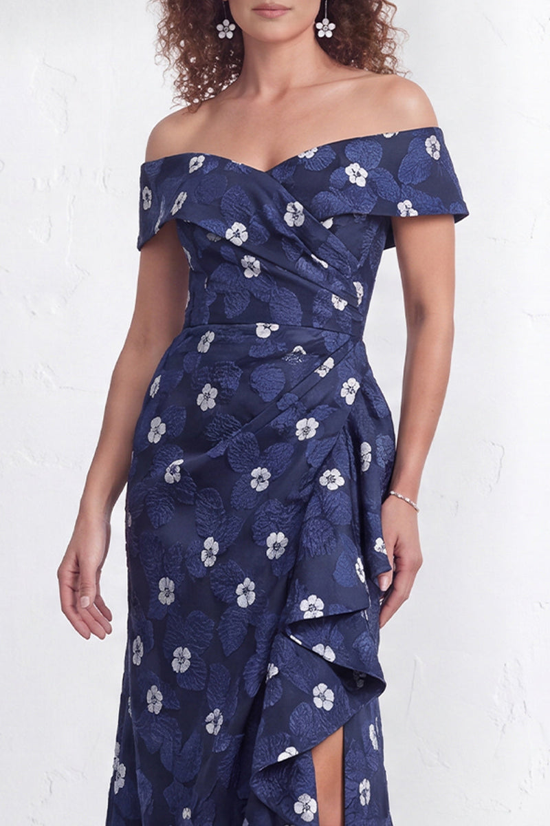 Load image into Gallery viewer, Floral Navy White Ruffled Mermaid Long Mother of the Bride Dress with Slit
