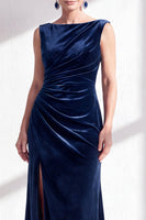 Load image into Gallery viewer, Navy Boat Neck Velvet Long Mermaid Mother of the Bride Dress with Slit