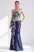 Load image into Gallery viewer, Navy Blue Ruffled Mermaid Strapless Long Mother of the Bride Dress