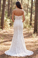 Load image into Gallery viewer, Ivory Mermaid Ruffled Lace Sweep Train Boho Wedding Dress