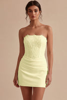 Load image into Gallery viewer, White Strapless Ruched Tight Short Corset Lace Graduation Dress