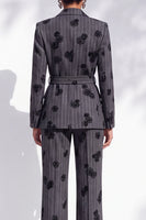 Load image into Gallery viewer, Striped Dark Grey Peak Lapel 2-Piece Floral Prom Suits with Sash