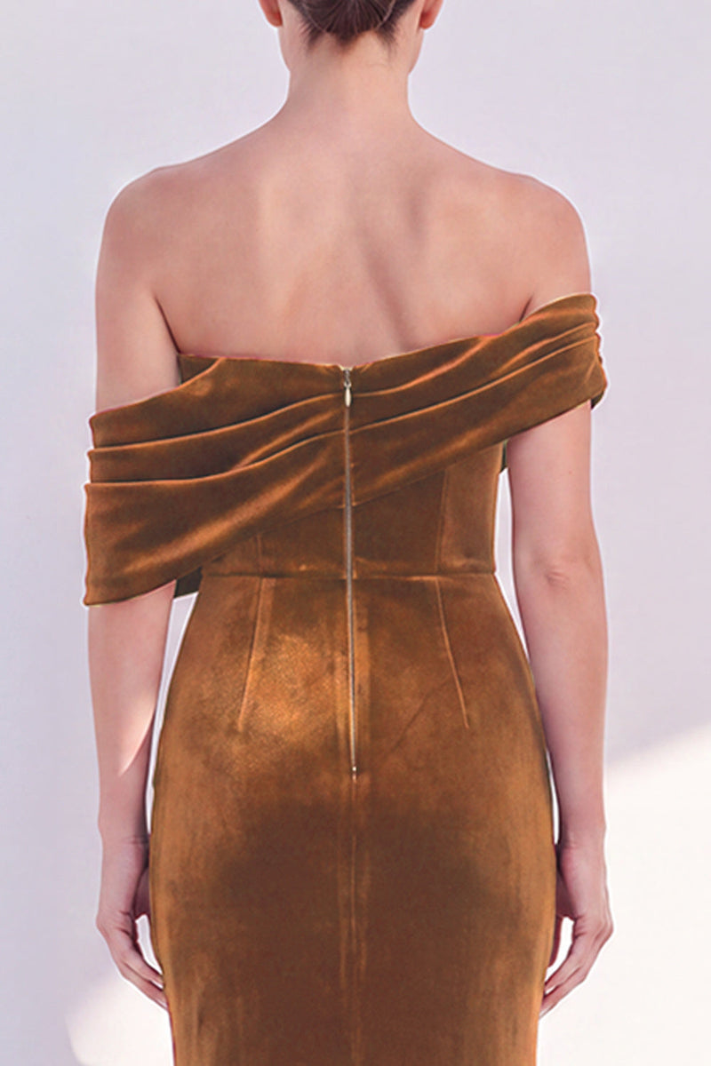 Load image into Gallery viewer, Dark Green Velvet Mermaid Off The Shoulder Long Evening Dress
