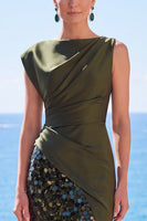 Load image into Gallery viewer, Sparkly Dark Green Sequin Mermaid Bateau Neck Long Wedding Guest Dress with Slit