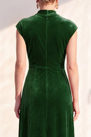 Load image into Gallery viewer, Dark Purple Velvet V-Neck Sheath Ruched Long Mother of the Bride Dress with Sash