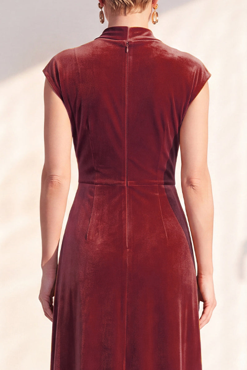 Load image into Gallery viewer, Dark Purple Velvet V-Neck Sheath Ruched Long Mother of the Bride Dress with Sash
