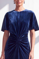 Load image into Gallery viewer, Velvet Coffee Ruched Mermaid Long Mother of the Bride Dress with Sleeves