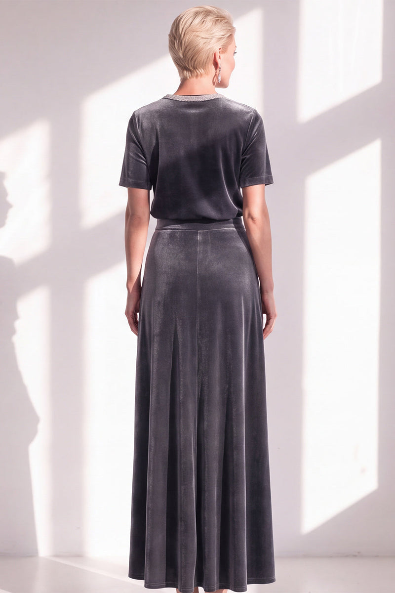 Load image into Gallery viewer, Burgundy Velvet Sparkly A Line Beaded Long Mother of the Bride Dress with Sleeves