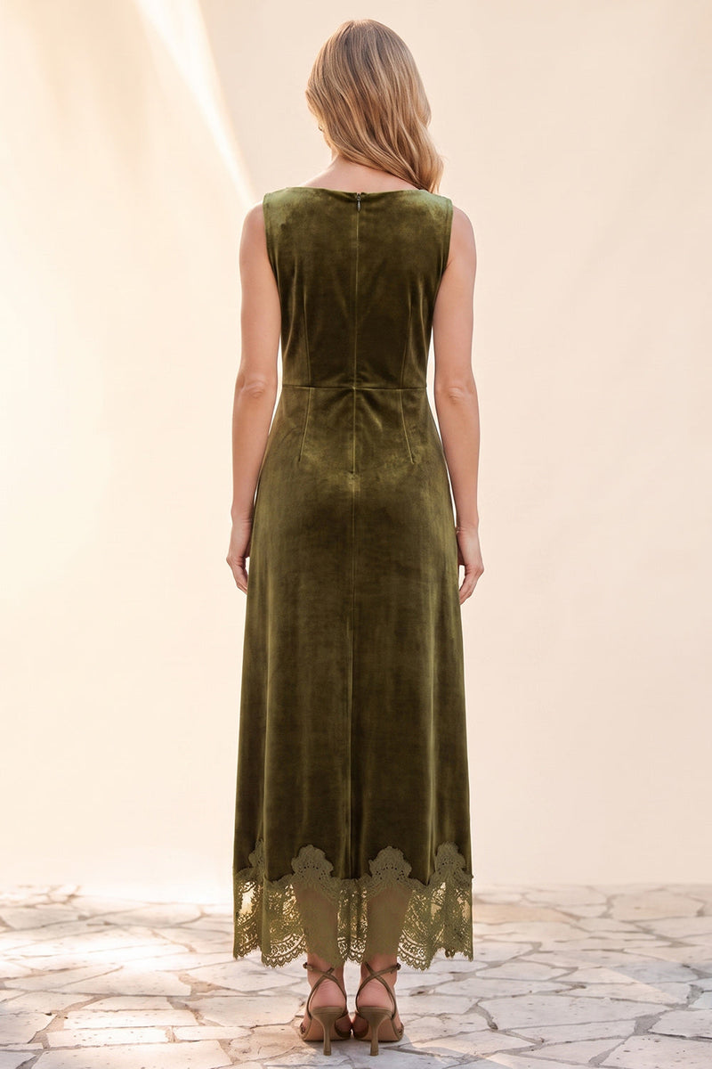 Load image into Gallery viewer, Olive Velvet Sheath Bateau Neck Long Wedding Guest Dress with Lace